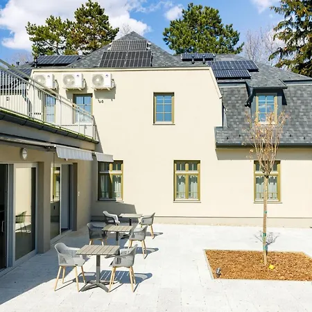 Park Apartman Balatonszárszó